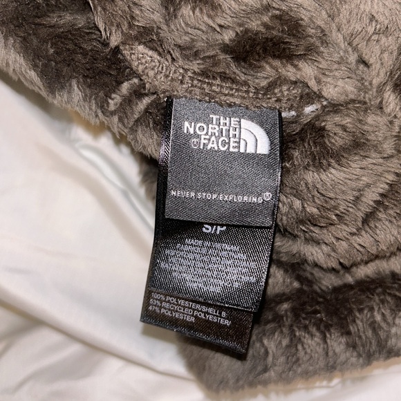 The North Face Women's White & Brown Vest reversable  (like new) - Picture 6 of 6